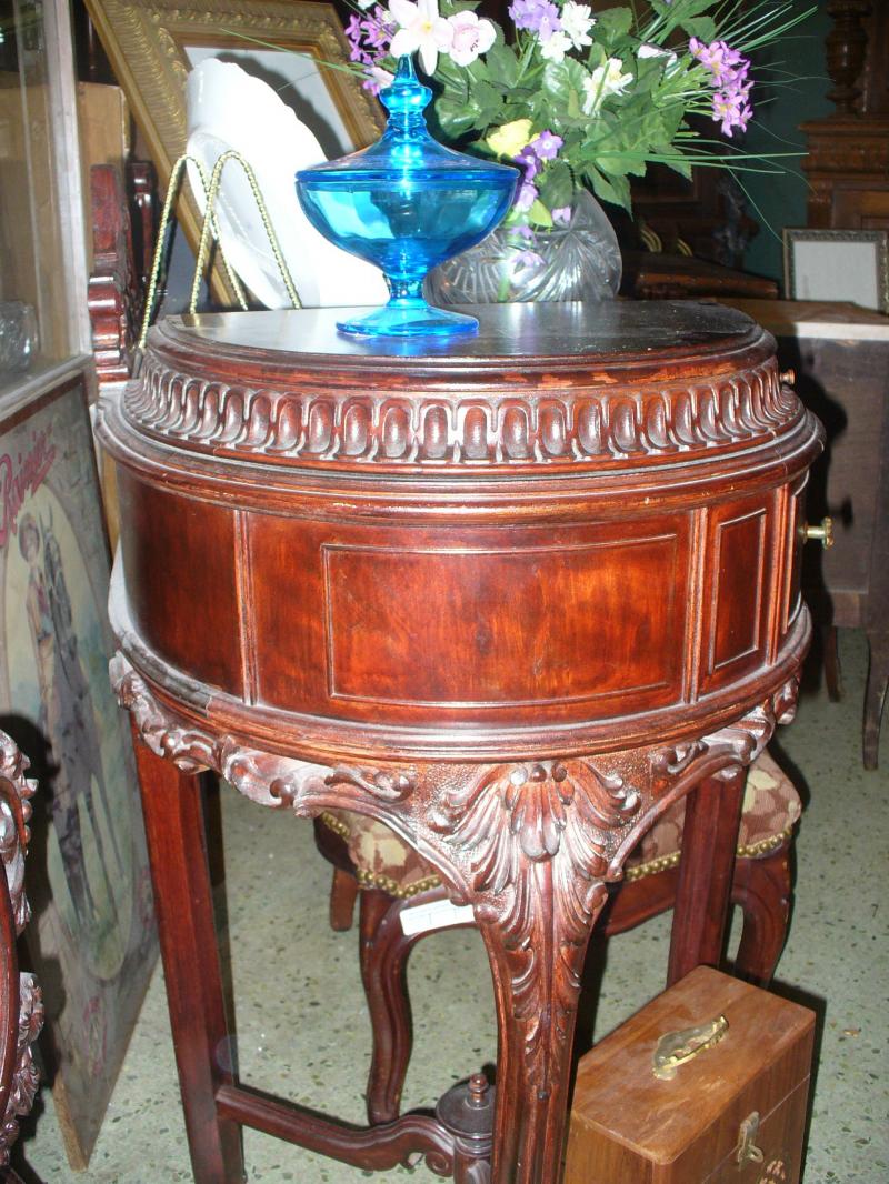 ARTISAN ANTIQUES ART DECO GALLERIES IN MIAMI